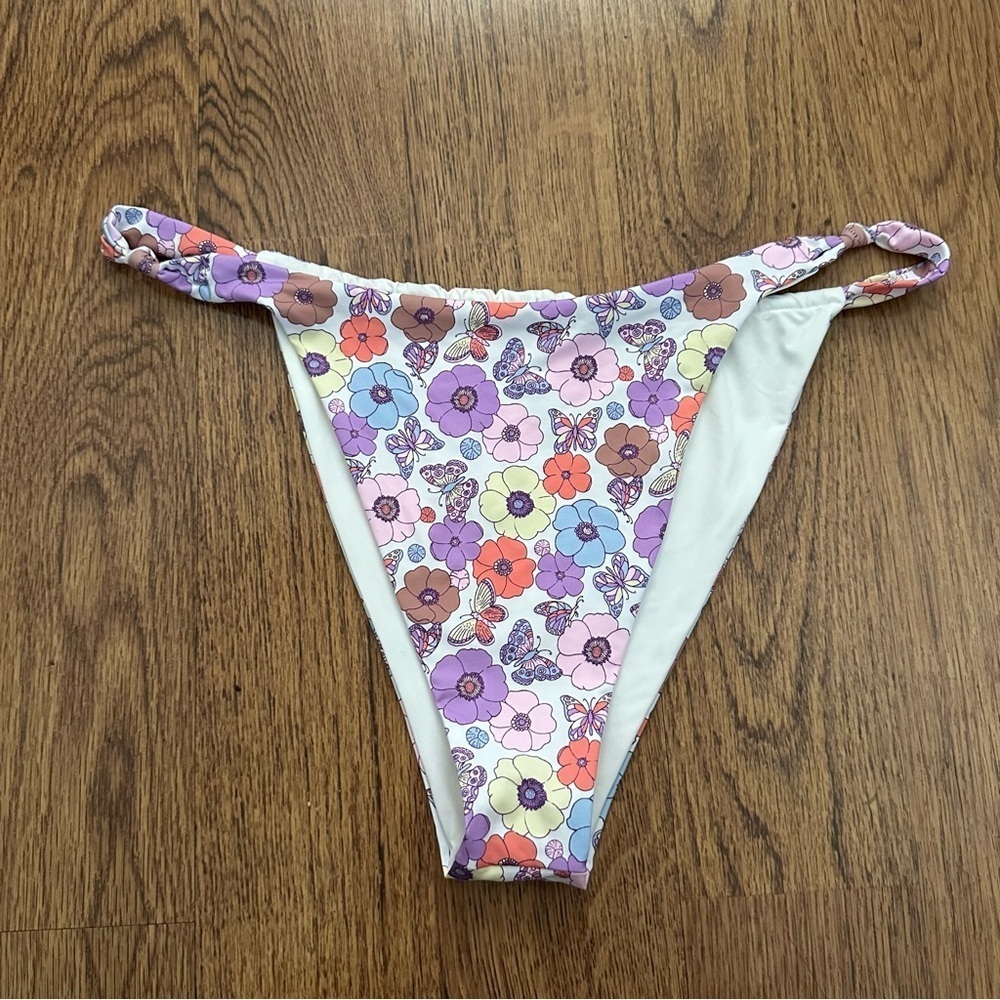 Frankie's Bikinis White floral high rise sexy bikini bottom Swimwear size large